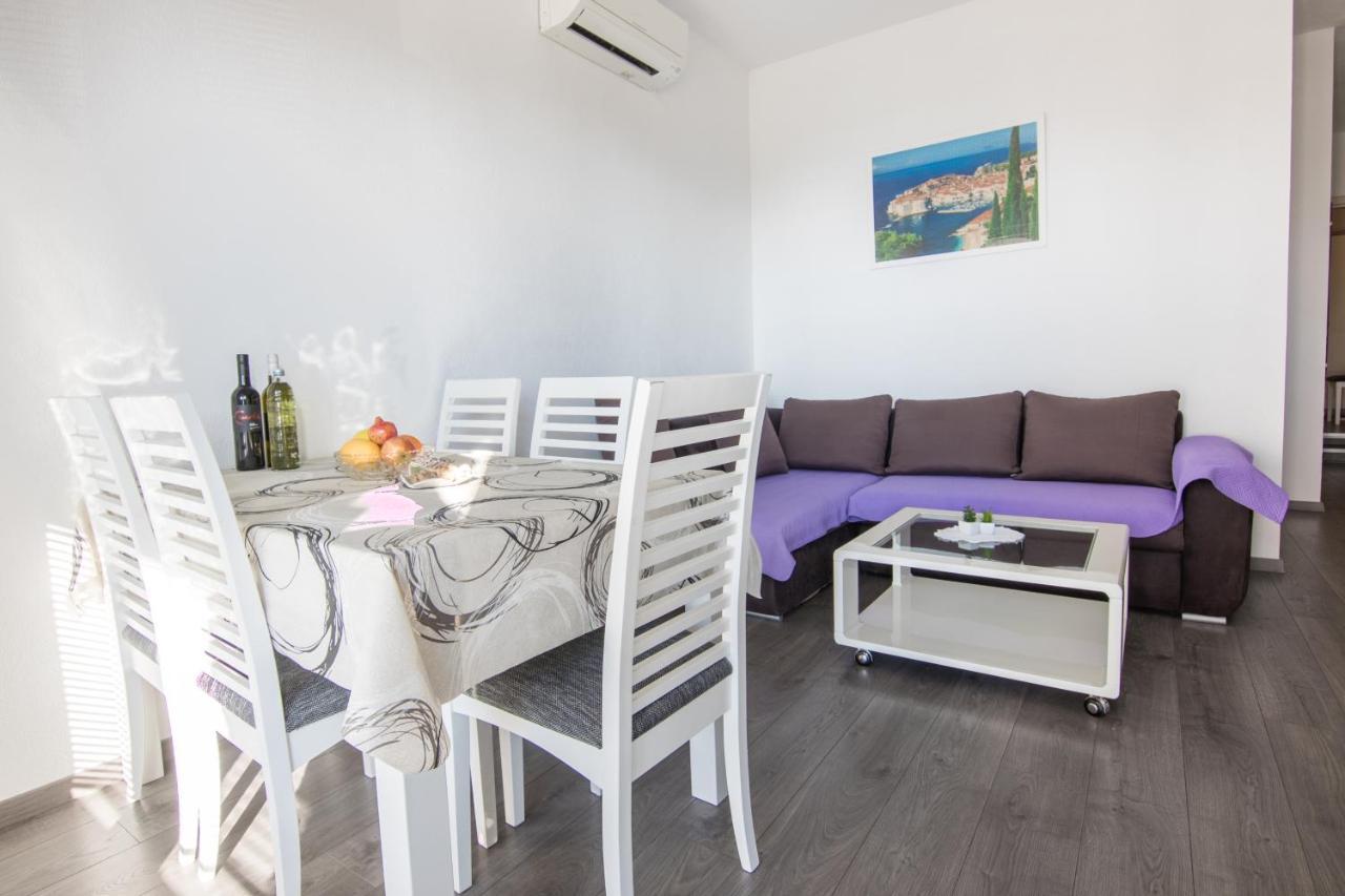 Apartments Mate Tučepi Екстериор снимка
