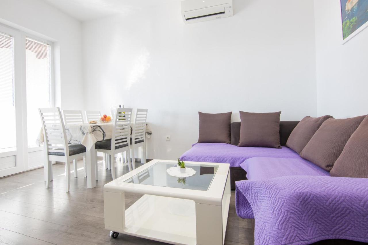 Apartments Mate Tučepi Екстериор снимка