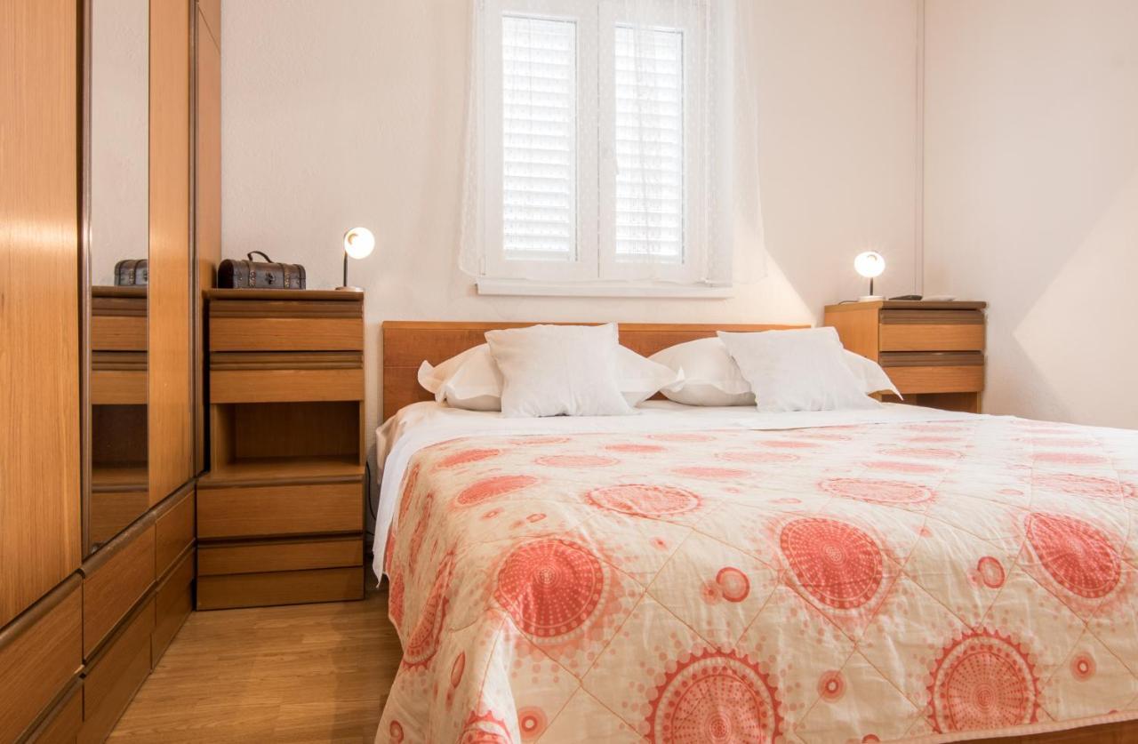 Apartments Mate Tučepi Екстериор снимка